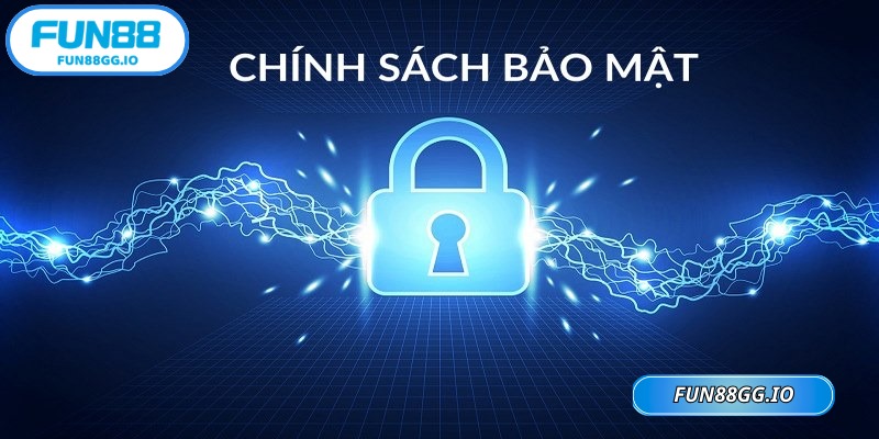 Toàn bộ thông tin được lưu trữ trên hệ thống máy chủ